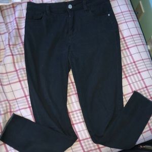 Black skinny jeans